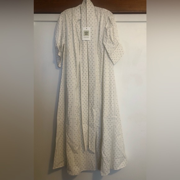 NWT Parterre Charlotte Day Gown in Clover - Picture 4 of 4